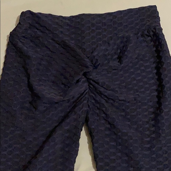 Black workout leggings: Large - Picture 2 of 3